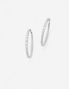 Paire de créoles en or et diamants (3.61 cts) A pair of diamond (3.61 ct) and gold hoops