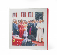 Bénédiction des Ferrari F188 de Gerhard Berger et Michele Alboreto par le Pape Jean-Paul II à Maranello en 1988