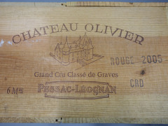 6 magnums CHÂTEAU OLIVIER 2005 CC Pessac Léognan Caisse bois d'origine avec trace de feutre