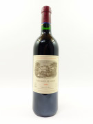 1 bouteille CARRUADES DE LAFITE 1994 Pauillac (bas de capsule léger déchiré)