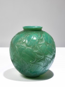 René LALIQUE 1860-1945 Vase «Gros scarabées» - le modèle créé en 1923