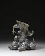 VASE EN BRONZE, Chine, dynastie Qing, XIXe siècle