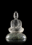 STATUETTE DE BOUDDHA EN CRISTAL DE ROCHE, Chine, XXe siècle