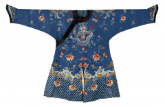 ROBE D'ENFANT EN SOIE BLEUE BRODÉE, Chine, dynastie Qing, début du XXe siècle