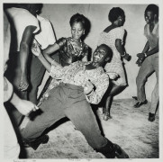 ¤ Malick SIDIBÉ 1936-2016 - Mali Regardez-moi, 1962, tirage de 2007 Tirage gelatino argentique