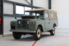 1963 Land Rover Series IIA 109 (LWB) Pick-Up bâché  No reserve