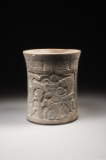 VASE À REPRÉSENTATION DU "JAGUAR NÉNUPHAR" Culture Maya, style Chocholà, nord-ouest du Yucatán Classique récent, 600-900 ap. J.-C.