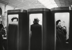 Willy RONIS 1910 - 2009 Gare Saint-Lazare - Paris, 1955 Épreuve argentique d'époque sur papier Agfa