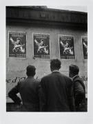 Willy RONIS 1910 - 2009 Parachutistes coloniaux - Paris, 1953 Épreuve argentique (c. 1990)