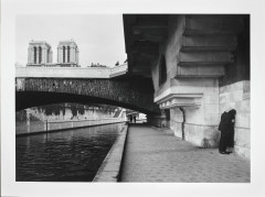 Willy RONIS 1910 - 2009 Le petit pont - Paris, 1957 Épreuve argentique (c.1990)