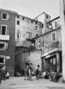 Willy RONIS 1910 - 2009 Vieux Nice, 1950 Épreuve argentique d'époque sur papier Agfa