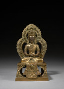 STATUETTE D'AMITAYUS EN BRONZE DORÉ, Chine, dynastie Qing, époque Qianlong (1736-1795)