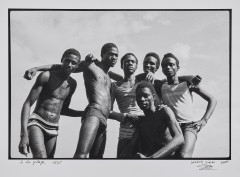 Malick SIDIBÉ 1936-2016 - Mali À la plage, 1975, tirage de 2000 Tirage gélatino argentique