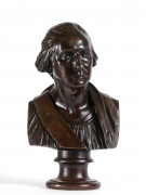 Jean-Antoine HOUDON Versailles, 1741 - Paris, 1828 Buste de Georges Washigton, "à l'antique" avec drapés Bronze à patine brune