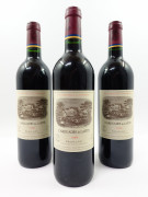 3 bouteilles CARRUADES DE LAFITE 1999 Pauillac (étiquettes très léger griffées)