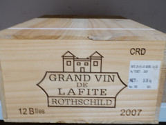 12 bouteilles CHÂTEAU LAFITE ROTSHCHILD 2007 1er GCC Pauillac Caisse bois d'origine (cerclée)