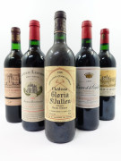 12 bouteilles 3 bts : CHÂTEAU DE MARBUZET 1993 Saint Estèphe (étiquettes fanées)