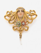 Attribuée à Georges FOUQUET d'après un dessin d'Alphonse MUCHA  Broche-pendentif "Princesse lointaine"