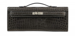 HERMÈS 2012  Pochette KELLY CUT Crocodile du Nil Gris Éléphant (Crocodylus niloticus) II/B Garniture métal argenté palladi...