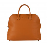 HERMÈS 1999  Sac BOLIDE 45 Cuir grainé orange Garniture métal plaqué or  BOLIDE 45 bag Orange grained leather Gilt...