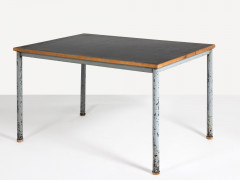 Charlotte PERRIAND, Pierre JEANNERET & LE CORBUSIER 1903-1999, 1886-1967 & 1887-1965 Table « Pavillon Suisse » - 1933