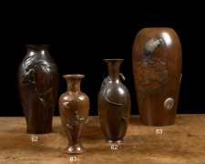 DEUX VASES EN BRONZE, JAPON, ÉPOQUE MEIJI (1868-1912)