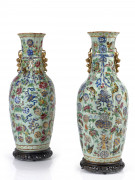 PAIRE DE GRANDS VASES EN PORCELAINE DE CANTON, CHINE, DÉBUT DU XXe SIÈCLE