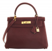 HERMÈS 1998  Sac KELLY Retourné 28 Veau Togo bordeaux Garniture métal plaqué or Bandoulière  KELLY Retourné 28 bagR...