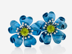 MARGHERITA BURGENER  Paire de boucles d'oreilles "fleurs"