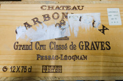 12 bouteilles CHÂTEAU CARBONNIEUX 2005 CC Pessac Léognan Caisse bois d'origine