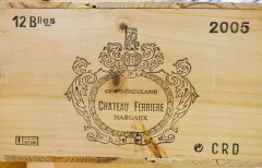 12 bouteilles CHÂTEAU FERRIERE 2005 3è GC Margaux Caisse bois d'origine