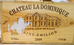 12 bouteilles CHÂTEAU LA DOMINIQUE 2009 GCC Saint Emilion Caisse bois d'origine