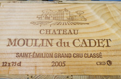 12 bouteilles CHÂTEAU MOULIN DU CADET 2005 GCC Saint Emilion Caisse bois d'origine