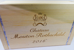 6 bouteilles CHÂTEAU MOUTON ROTHSCHILD 2016 1er GC Pauillac Caisse bois d'origine