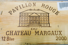 12 bouteilles PAVILLON ROUGE DU CH MARGAUX 2000 Margaux Caisse bois d'origine