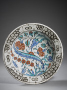 PLAT À LA FEUILLE SAZ  Iznik, Turquie ottomane, vers 1600