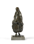 Pierre-Marie POISSON 1876-1953 Femme au voile Bronze à patine brune