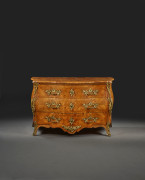 COMMODE TOMBEAU D'ÉPOQUE LOUIS XV