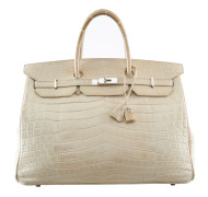 HERMÈS 2004  Sac BIRKIN 40  Crocodile du Nil mat beige (Crocodylus niloticus) II/B Garniture métal argenté palladié R...