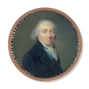 Ecole d'Augustin  Portrait d'homme en manteau bleu Miniature sur ivoire, de forme ronde