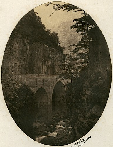 Jean-Jacques HEILMANN (1822-1859) Gorge des eaux chaudes, vers 1854 Tirage sur papier salé monté sur carton