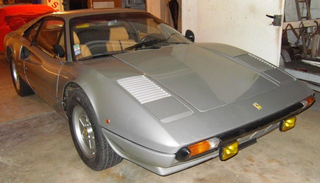 1981 FERRARI 308 GTB Deuxième main et 32 000km d'origineChâssis no. 34313Le 14 juillet 1957, un an presque jour pour jour après la disp