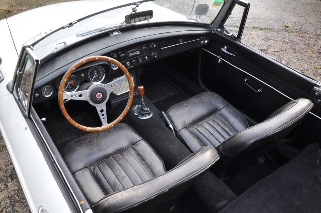 1967 MGB CABRIOLET - NO RESERVE