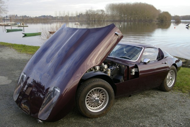 1959 AUSTIN-HEALEY 100-SIX JAMAICAN