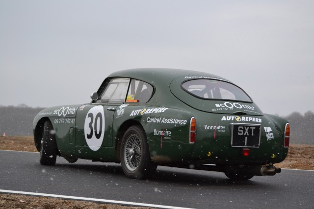 1958 ASTON MARTIN DB MK III COMPETITION SALON - NO RESERVE Chassis no. AM300/3/1502Cette fabuleuse DB MkIII " SXT 1 " reconstruite sous