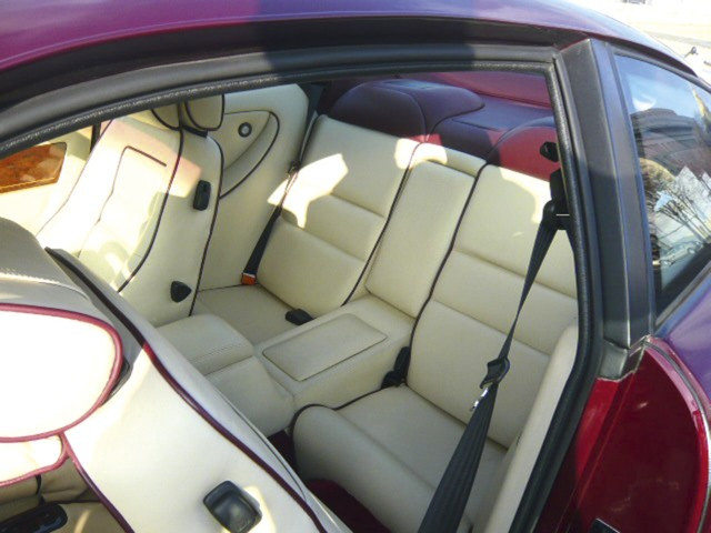 1996 ASTON MARTIN V8 VANTAGE 550CH - NO RESERVE Châssis no. SCFDAM2SXVBL70129Quatre années passèrent entre l'introduction de la Virage