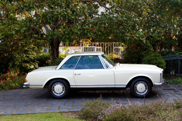 1968 MERCEDES BENZ 280 SL PAGODE AVEC HARD TOP