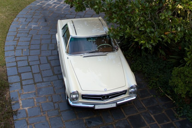 1968 MERCEDES BENZ 280 SL PAGODE AVEC HARD TOP