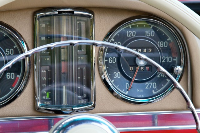 1958 MERCEDES BENZ 300 SL ROADSTER