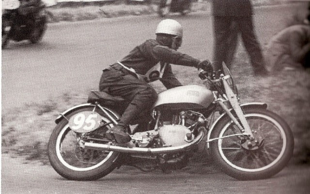 1948 VINCENT 500 GREY FLASH SIDE CAR SPECIAL JACK SURTEES